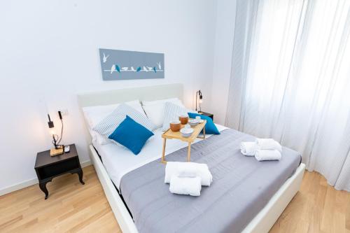 Noh Spacious Modern Home for 8 with 3 BDR 2 Bathrooms