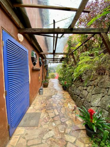 Ein Garten an der Unterkunft Lar da Lara