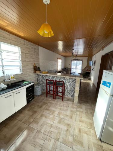 Η κουζίνα ή μικρή κουζίνα στο Casa VIRAMAR