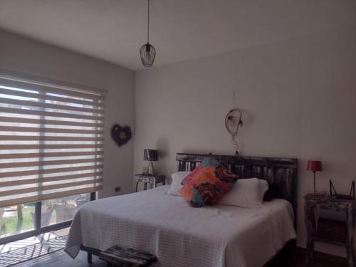 Hermosa e iluminada casa en lomas – Photos 3