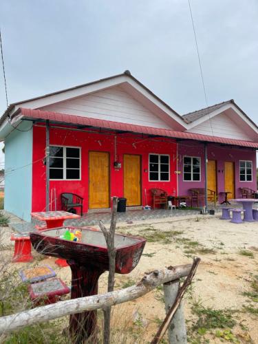 Gallery image of BASAR HOUSE SUITES RHU 10/ PENARIK in Kampong Ru Sepuloh