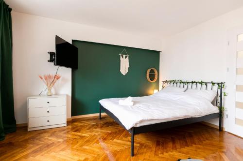 Krevet ili kreveti u jedinici u objektu Chmielna - 250m od Złotych Tarasów, 350m od Dworca Centralnego - Wifi - Smart TV 55 cali - Better Rental