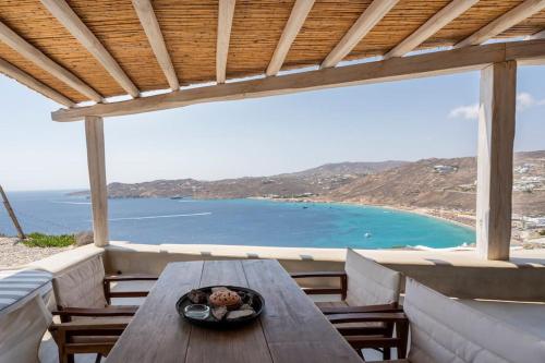 Panoramic View Apartment @ Elia beach