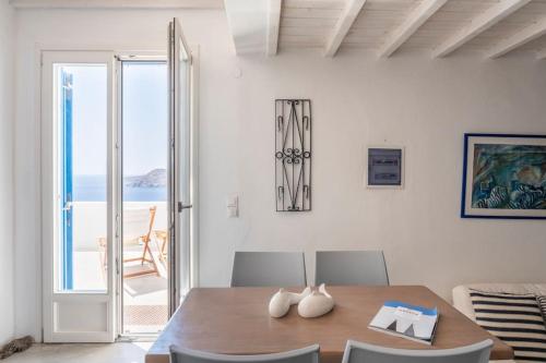 Panoramic View Apartment @ Elia beach