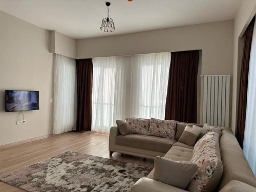 Кът за сядане в New flat in Istanbul