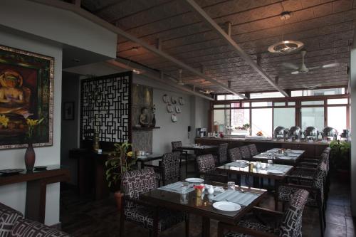 Restaurace v ubytování juSTa MG Road