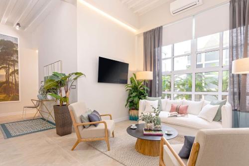 Genteel Home Plaza del Obispo