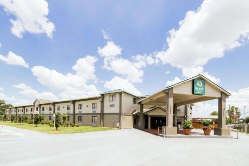 Gallery image of Quality Suites Houston Hobby Airport in Houston
