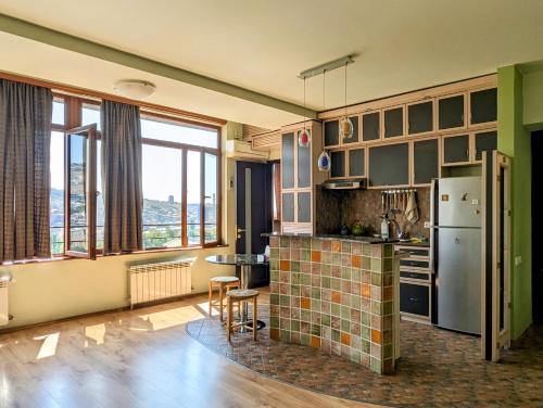 Una cocina o zona de cocina en Ararat View Apartment
