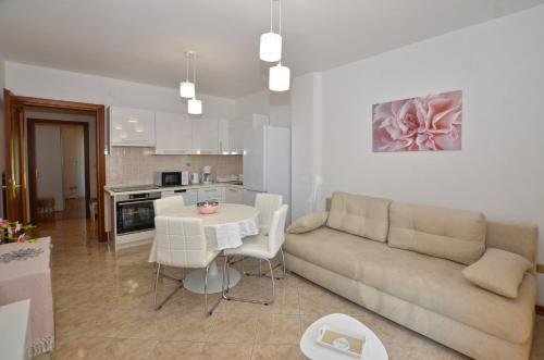 Davide Apartment