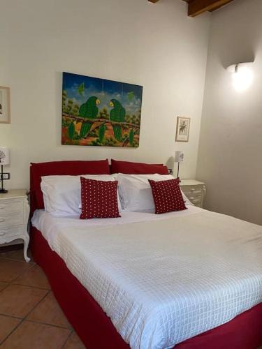 Ένα ή περισσότερα κρεβάτια σε δωμάτιο στο La Casa nel Borgo