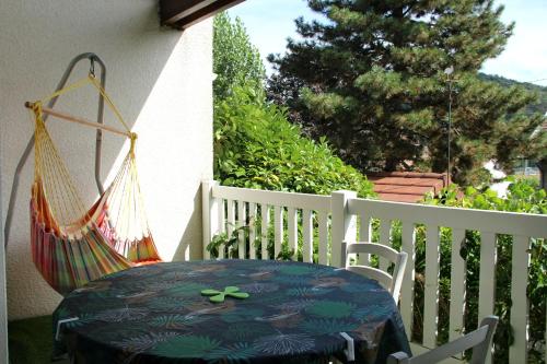 Photo de la galerie de l'établissement Charmant appartement entouré de nature et de calme, à Besançon