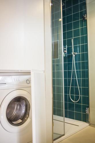 Alfama Lisbon Apartment, Quiet Location, Great Views - TTL268
