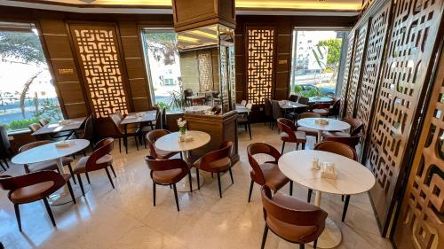 Restaurace v ubytování Yafko Hotel