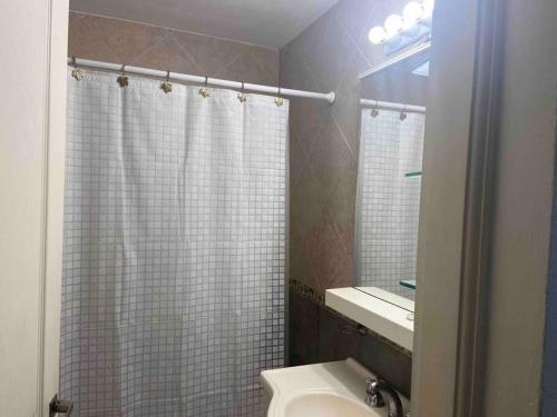a bathroom with a toilet and a shower and a sink at Playa, confort y naturaleza todo el año in Costa del Este
