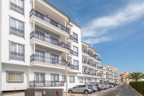 Bicos Beach Apartments By Albufeira Rental