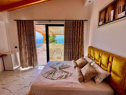 Una cama o camas en una habitación de Hotel Panorama Piqeras