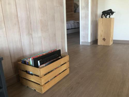 Η βιβλιοθήκη της παραθεριστικής κατοικίας