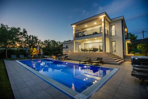 Gallery image of Luxury two villa complex in Imotski