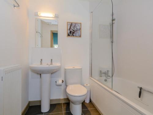 Vonios kambarys apgyvendinimo įstaigoje Primrose