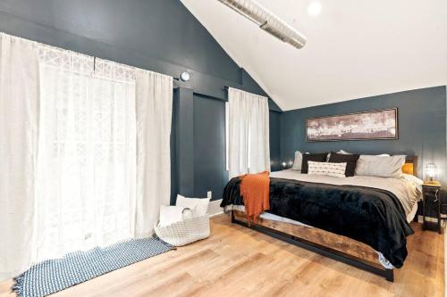 The Modern Forge NY, Honeoye Lakeにあるベッド