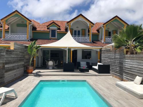 Πισίνα στο ή κοντά στο Villa BRUNEVA, Piscine-Privée – 150 m plage Orient-Bay