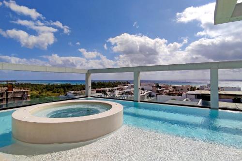 Beautiful 2 Story Loft Near The Beach en Playa del Carmen