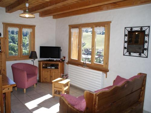 Chalet confortable avec sauna, Wi-Fi et parking privé