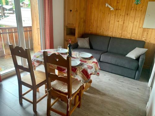 Studio cosy aux Gets, 4 pers., proche pistes, balcon, parking, centre village - FR-1-671-32