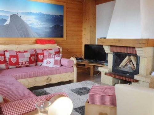 Photo de la galerie de l'établissement Chalet spacieux pour 10 pers. avec Wi-Fi et cheminée - FR-1-671-43, aux Gets