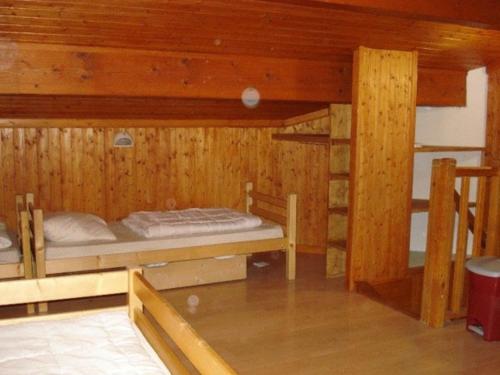 Chalet spacieux aux Gets - 4 chambres, 12 pers, proche centre et remontées, Wi-Fi, garage