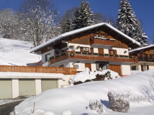 Appartement cosy aux Gets avec Wi-Fi et parking privé