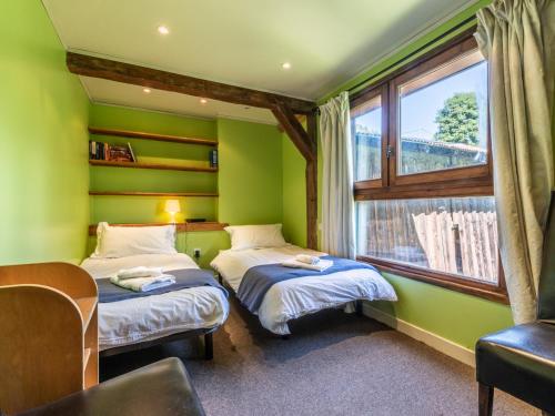 Spacieuse Ferme 6 Chambres aux Gets, 17 Pers, 4 SDB, Balcon, Wi-Fi, Parking Privé, Navette Hiver