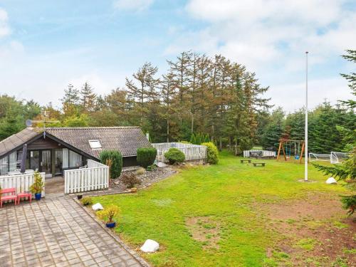 Zahrada ubytování 8 person holiday home in Løgstør-By Traum