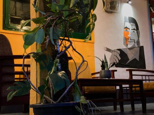 Ein Sitzbereich in der Unterkunft Mad monkey hostel and lounge