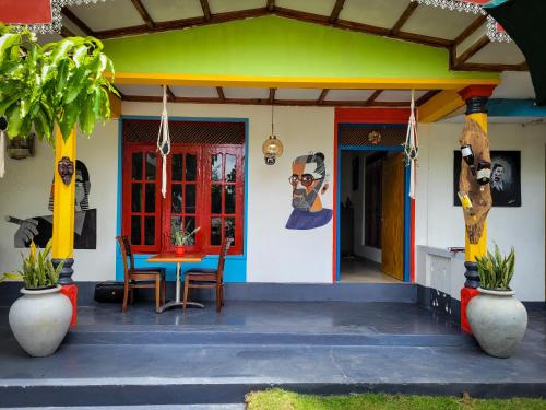 Eine Fassade oder ein Eingang zu Mad monkey hostel and lounge