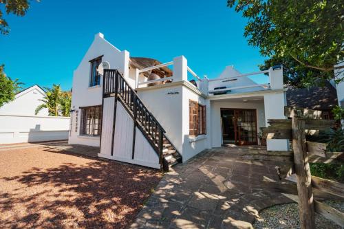 Gallery image of Cottage on College in St Francis Bay