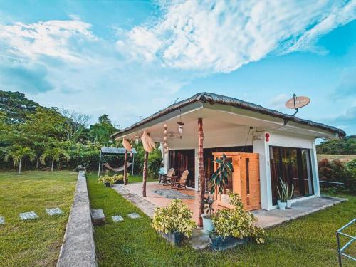 Φωτογραφία από το άλμπουμ του Entire farm place w/ 2 casitas & dipping pool σε Lubo