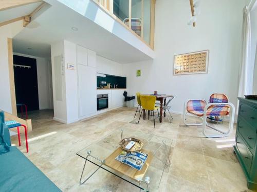 ''Le Refuge'' Duplex Quartier Haut, climatisé