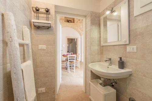 Koupelna v ubytování La Storica, casa tipica.