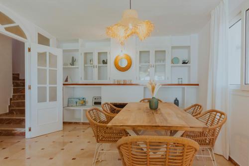 Apartamento con gran terraza junto a la playa