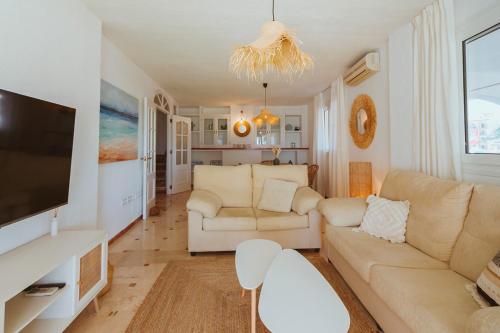Apartamento con gran terraza junto a la playa