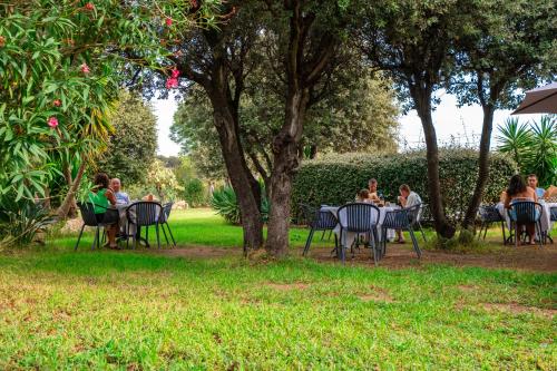 Imagen de la galería de Hôtel & Restaurant Les Mouettes, en Belgodère
