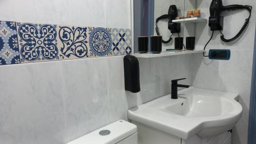 Bilik mandi di Lar ABEANCOS