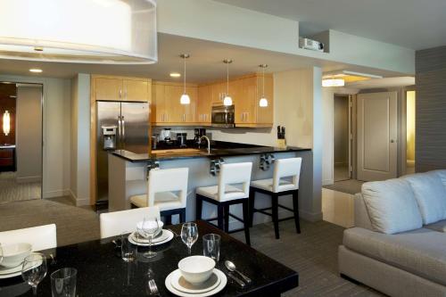 Hilton Grand Vacations Club Elara Center Strip Las Vegas Image