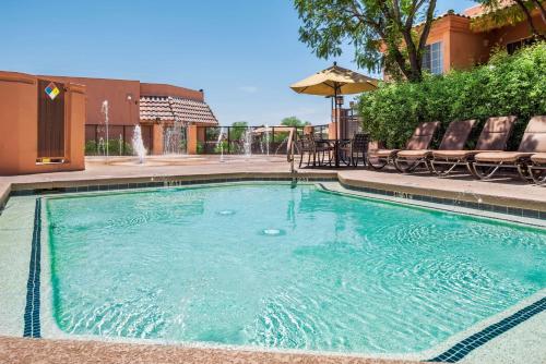 Hilton Vacation Club Scottsdale Villa Mirage Image