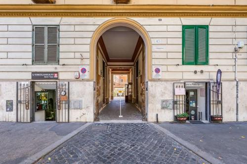 Crescenzio St Peter’s House
