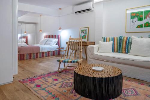 Luxury stay with garden, US embassy