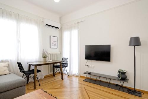 Athens Urban Heaven- Close to the metro
