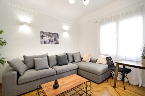 Athens Urban Heaven- Close to the metro